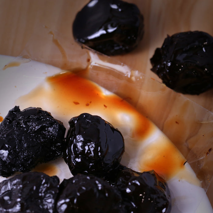 Sweet Whole Plum: Snack Hawaii